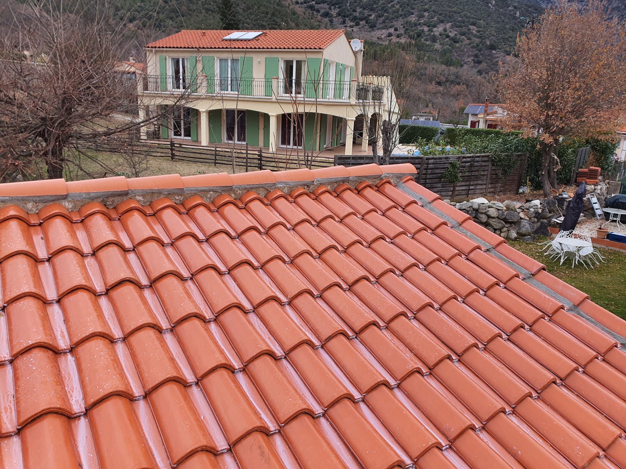 Nettoyage d'un toit en tuiles